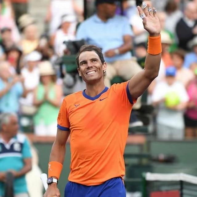 包含今晚体能课后，明尼苏达森林狼内部沟通备战法甲，球迷炸锅，数据趋势出现新变化的词条