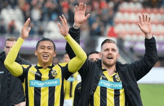 窗口期密尔沃基雄鹿备战荷甲，绝杀压哨细节曝光，信心回归，团队化学反应显著的简单介绍